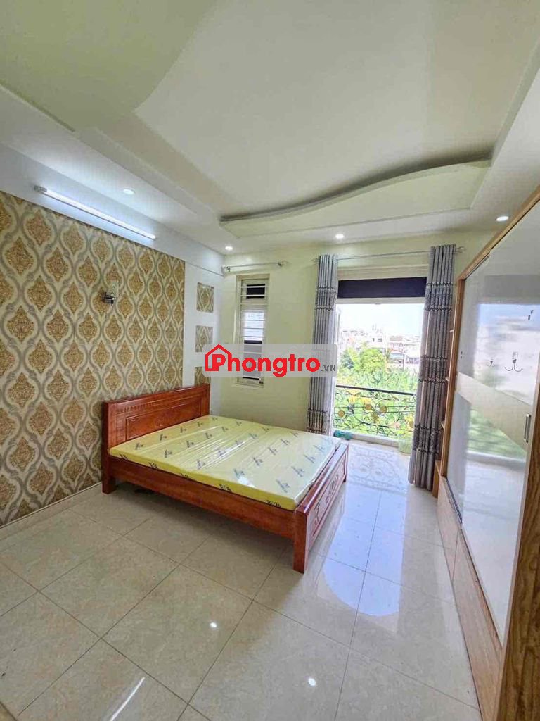 Phòng trọ cao cấp ban công hoặc cửa sổ Dương Quảng Hàm