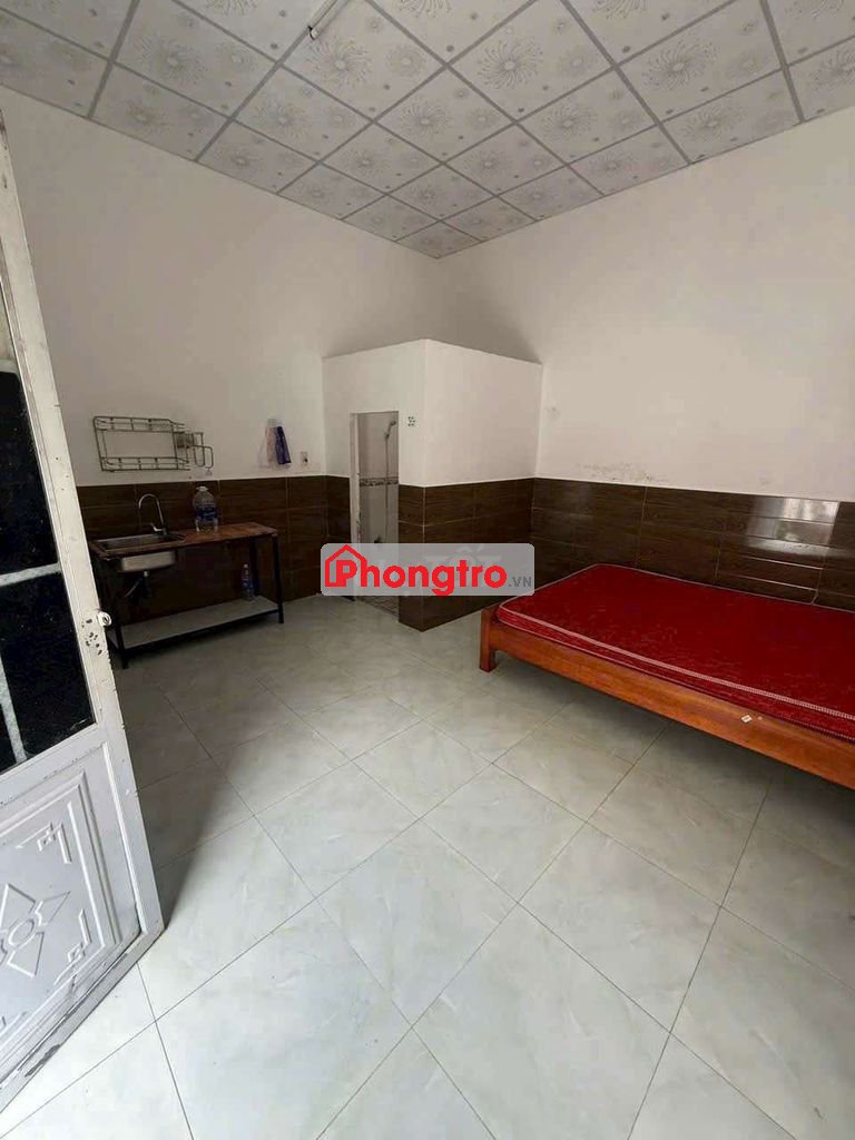 CHO THUÊ PHÒNG TRỌ TRỆT SẴN MÁY LẠNH HẺM NHÁNH TRẦN PHÚ GIÁ 1.6TR