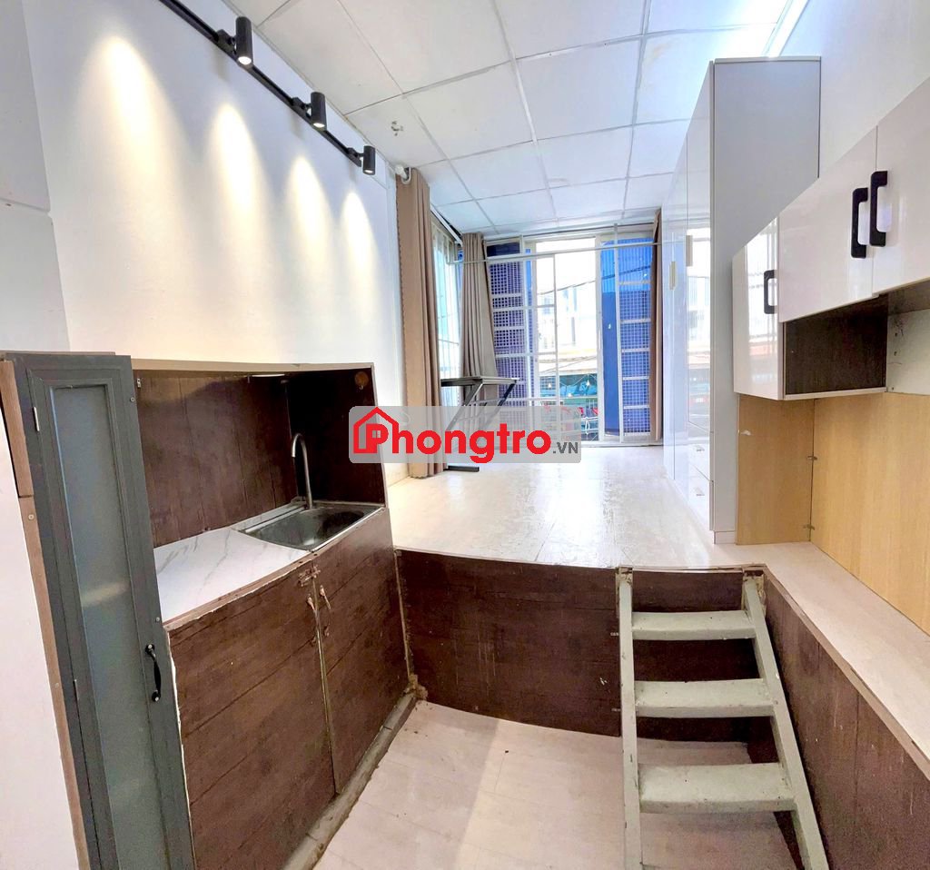 Studio ban công thoáng mát gần HUTECH, FTU ,UTH full nội thất