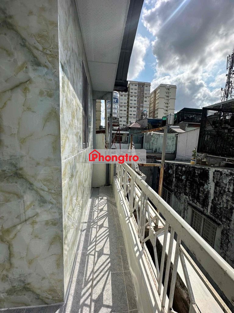 PHÒNG BAN CÔNG TRỐNG SẴN TẠI BÌNH THẠNH