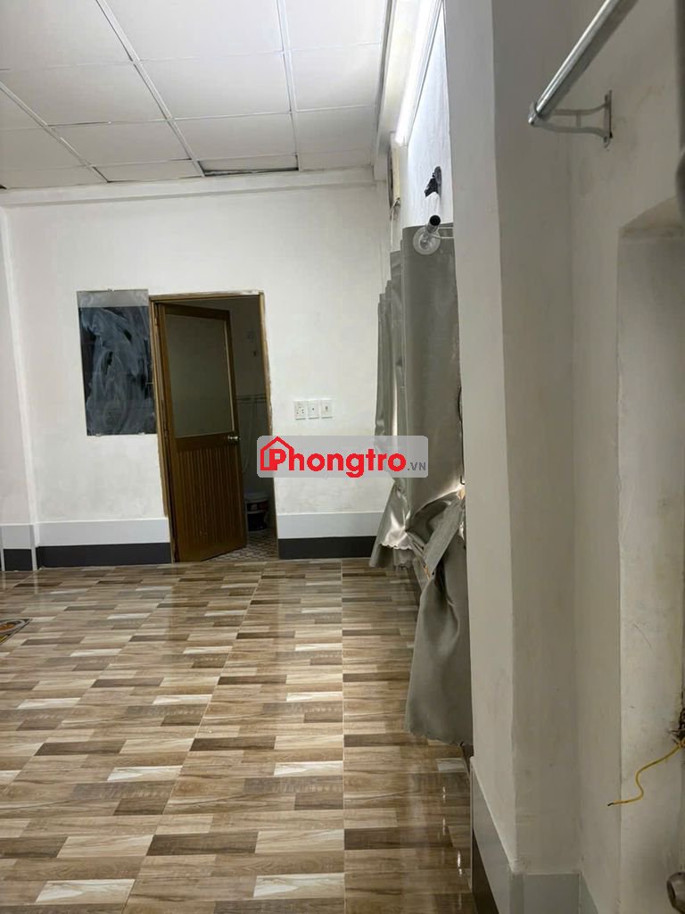 Cho thuê 1pn có máy lạnh, ngay chợ, 148 quốc lộ 13 cũ và gần Vạn Phúc