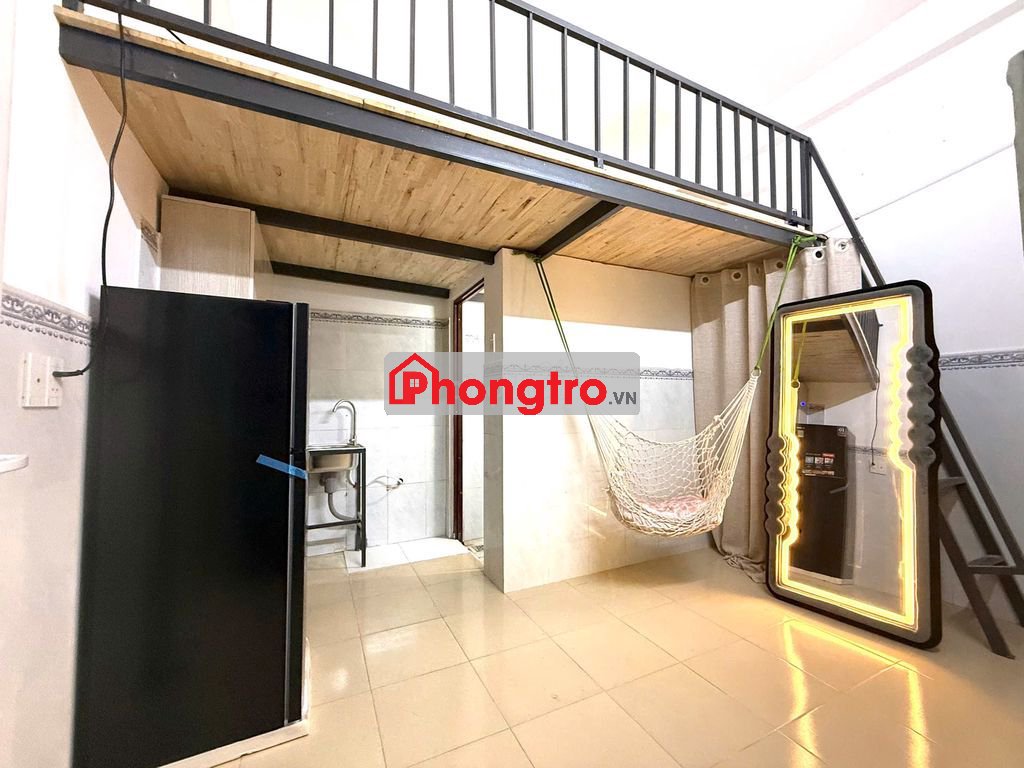 PHÒNG TẦN TRỆT-GIẾNG TRỜI, HOÀNG HOA THÁM, CỘNG HOÀ, ETOWN