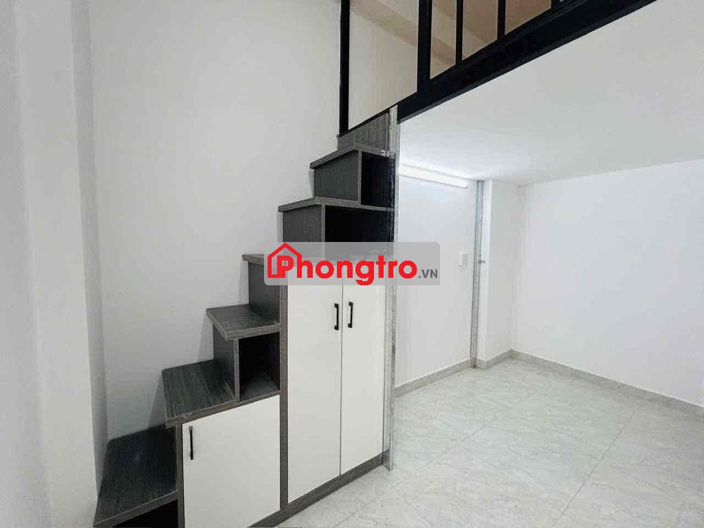 Hồ Học Lãm có gác cao