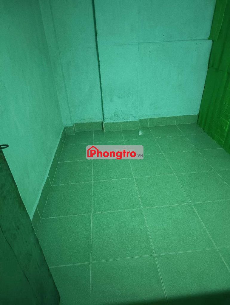 Phòng trọ giá rẻ ngay vòng xoay Âu Cơ