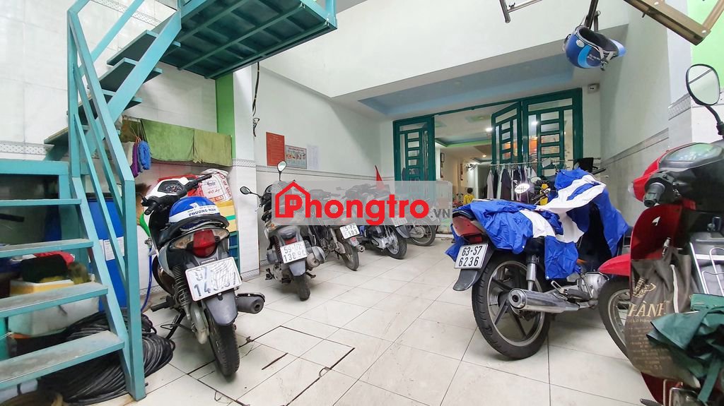 CÒN 1 PHÒNG MÁY LẠNH -GIỜ GẤC TỰ DO