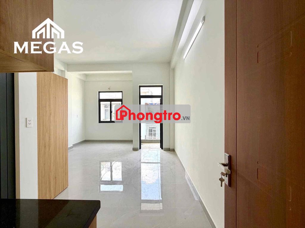 phòng mới xây - ban công ngay Đỗ Xuân Hợp - metro Bình Thái