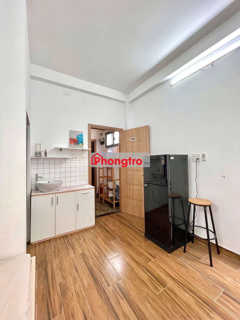 Cho thuê 1 mini studio 25m2 rộng rãi, thoáng mát, CMT8 Q3 trung tâm