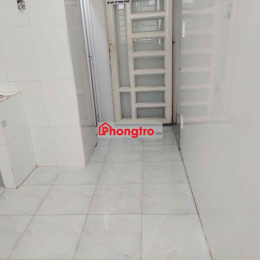 cho thue phong trọ co máy lạnh vệ dinh khép kín chợ bình trieu dai hoc