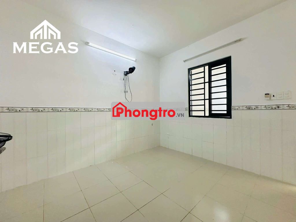 Phòng cách đại học Công Thương 800m