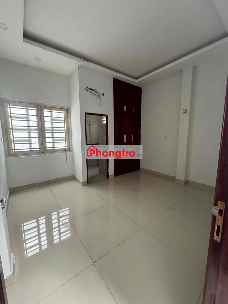 Phòng có toilet riêng cho nữ ở