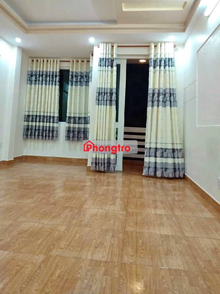 Cho thuê 1 phòng bancon có máy lạnh giờ giấc tự do