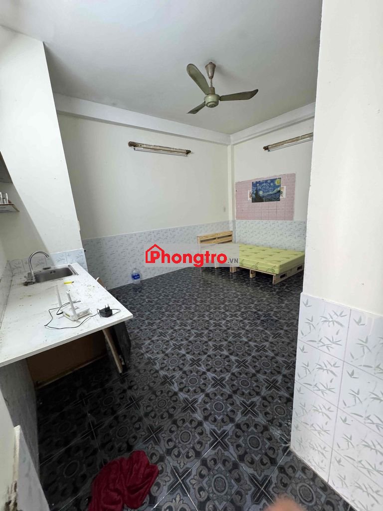 Cho thuê phòng rộng thoáng có máy giặt riêng, tủ lạnh, tủ, máy lạnh