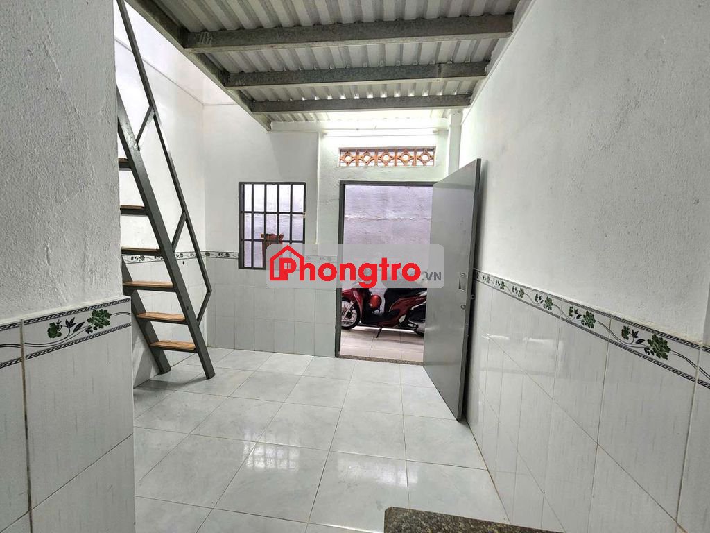 Phòng trệt lầu đúc sạch sẽ thoáng mát