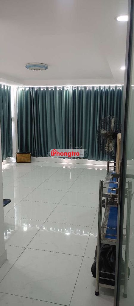 cho nữ thuê .hoặc đôi vợ chồng thuê lâu dài.