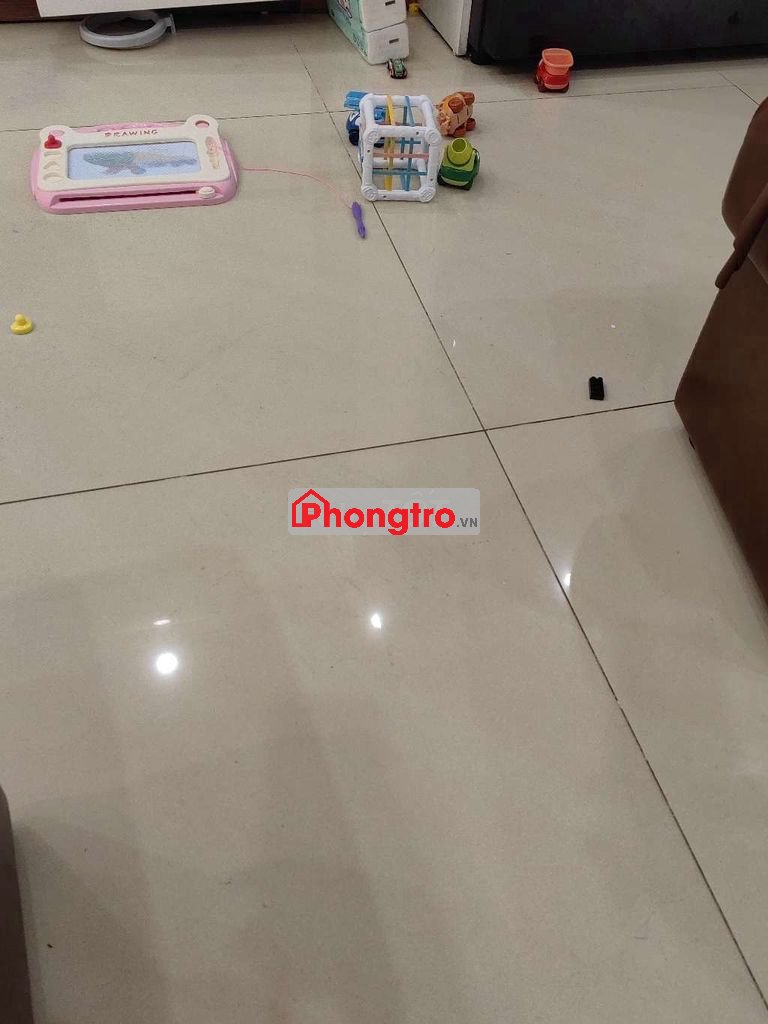 Cho thuê nhà Ngõ 229 Miếu Hai Xã 55m2 Nhà riêng , có sân cổng