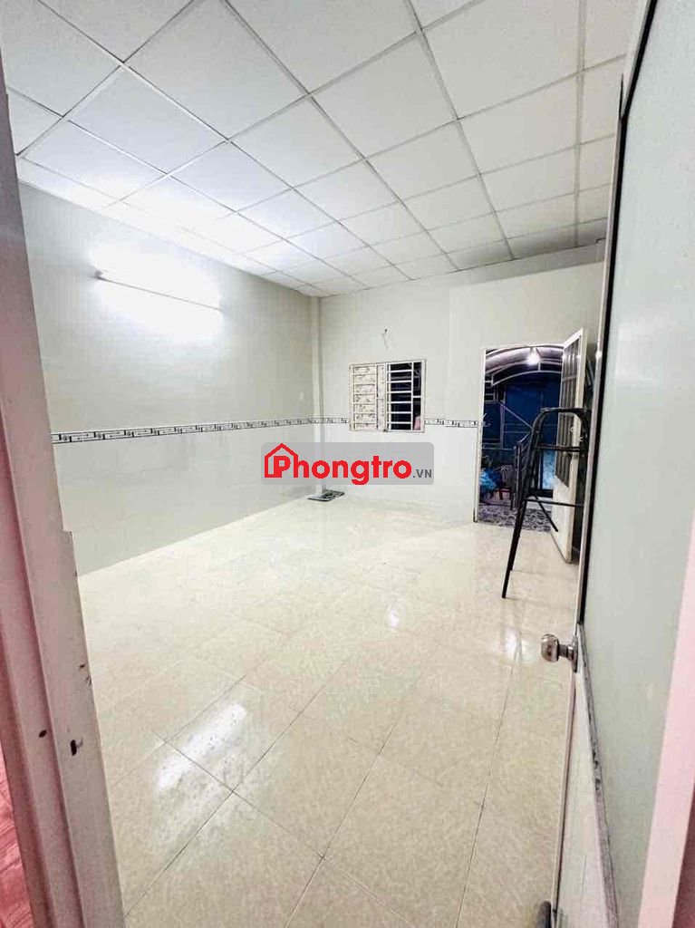 CHO THUÊ PHÒNG MASTER TRONG NHÀ NGUYÊN CĂN CÓ BAN CÔNG RỘNG