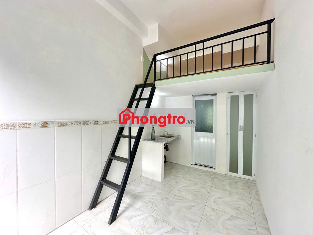 CHO THUÊ PHÒNG BAN CÔNG GÁC GẦN ĐH LĐXH, ĐHGTVT CVPM QUANG TRUNG 2,6TR