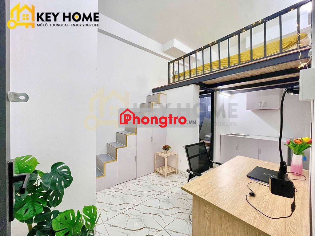 Phòng duplex full nội thất cơ bản có cửa sổ trời