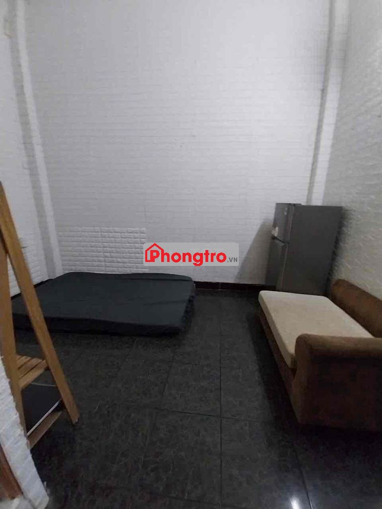 cho thuê 1 phòng có máy lạnh tủ lạnh tủ áo nệm máy giặt chung