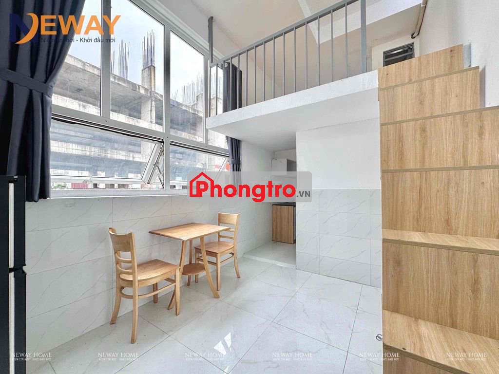 Siêu phẩm view kính cửa sổ trời, gác cao,thang máy gần Đầm Sen, VHU 3p