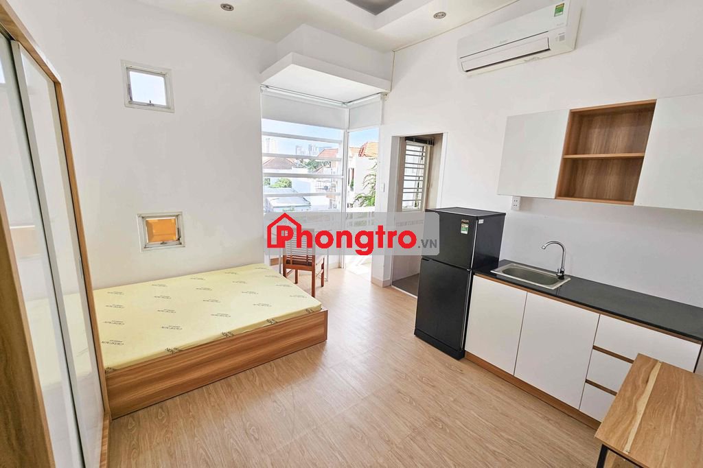 Phòng lầu 2 ban công, Nguyễn Bá Huân, Thảo Điền