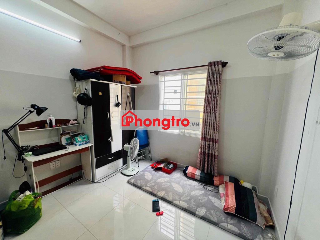 PHÒNG CỬA SỔ TRỜI THOÁNG MÁT BÁCH HOA XANH Nguyễn Văn Thương