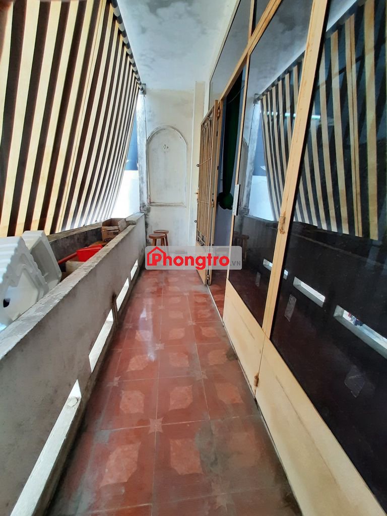 PHÒNG TRỐNG TRONG NHÀ NGUYÊN CĂN CHỈ NỮ THUÊ