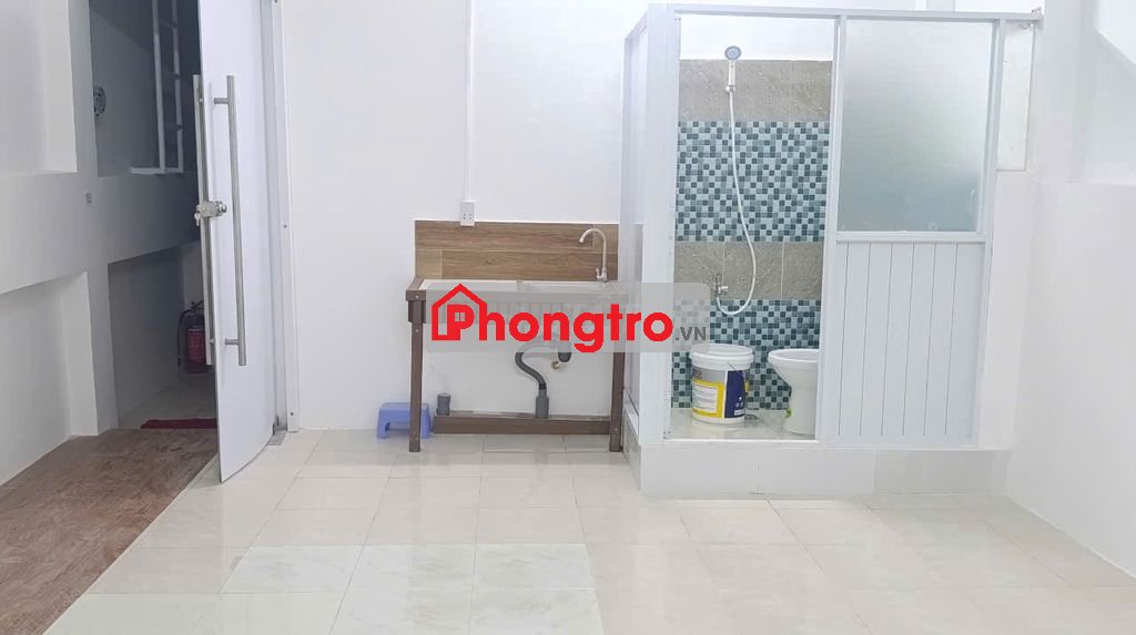 Phòng nhỏ lớn lầu 3 khu Nam Long Q.9, WC riêng, giờ tự do, yên tĩnh