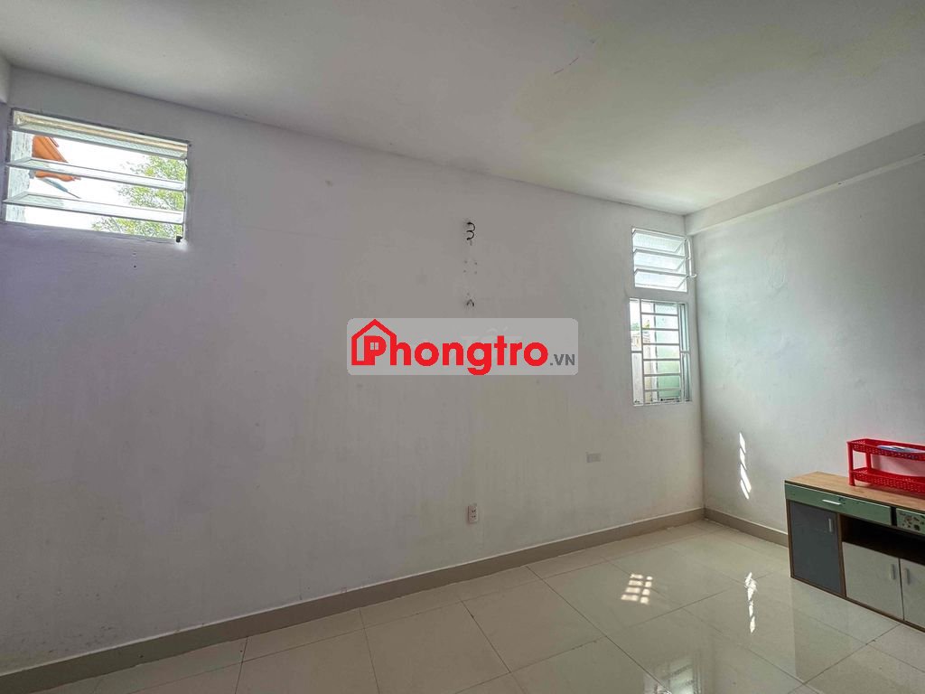 CHO THUÊ PHÒNG TRỆT MẶT TIỀN NGAY THỐNG NHẤT QUANG TRUNG FULL NT