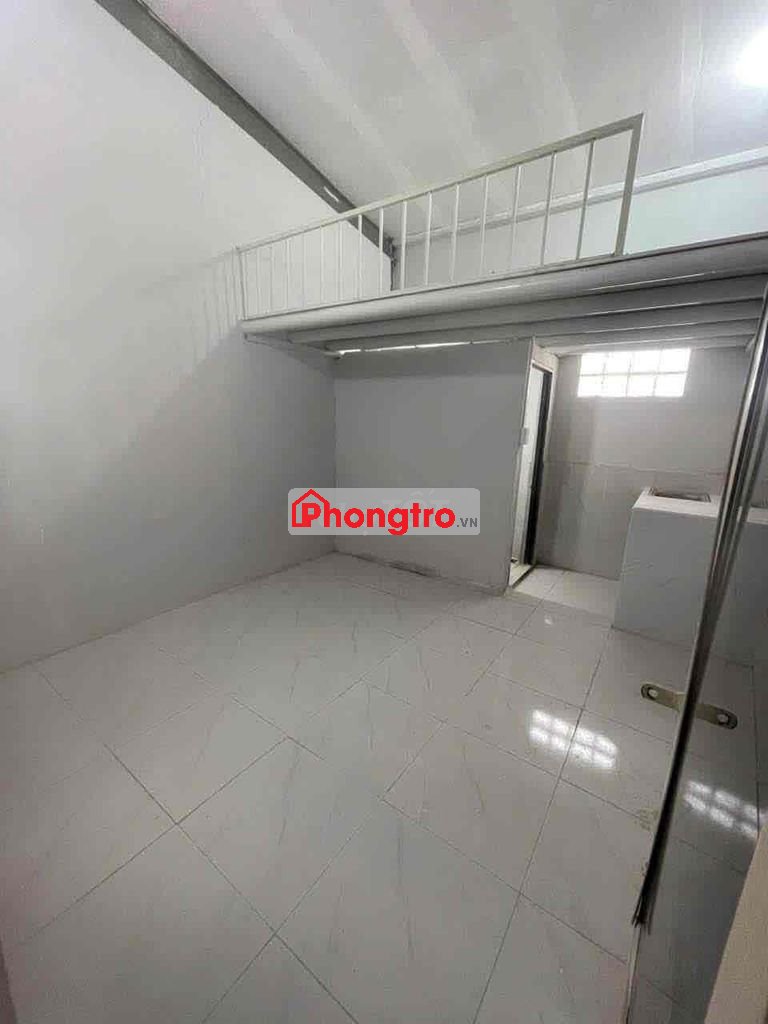Phòng trọ ngay chợ đầu mối hóc môn. Giá 1tr9. Địa chỉ 25/2E phạm thị h