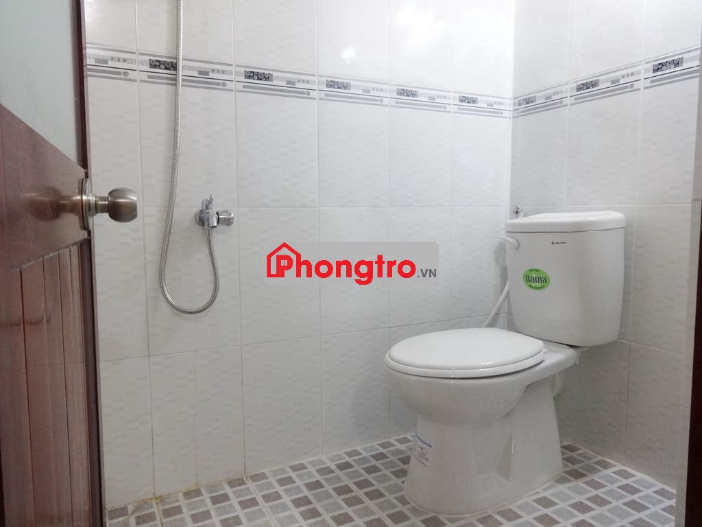 Phòng có vệ sinh, gác lửng, bếp, bồn rửa... riêng biệt