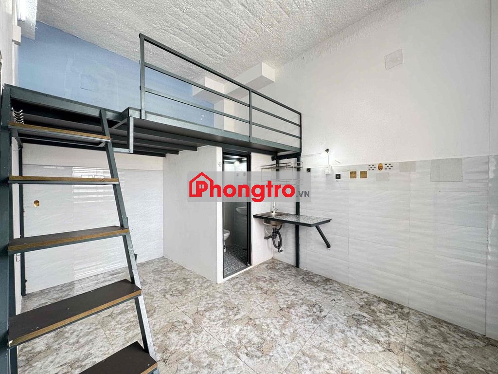 CHO THUÊ TRỌ 615 LÊ TRỌNG TẤN có BAN CÔNG, CỬA SỔ