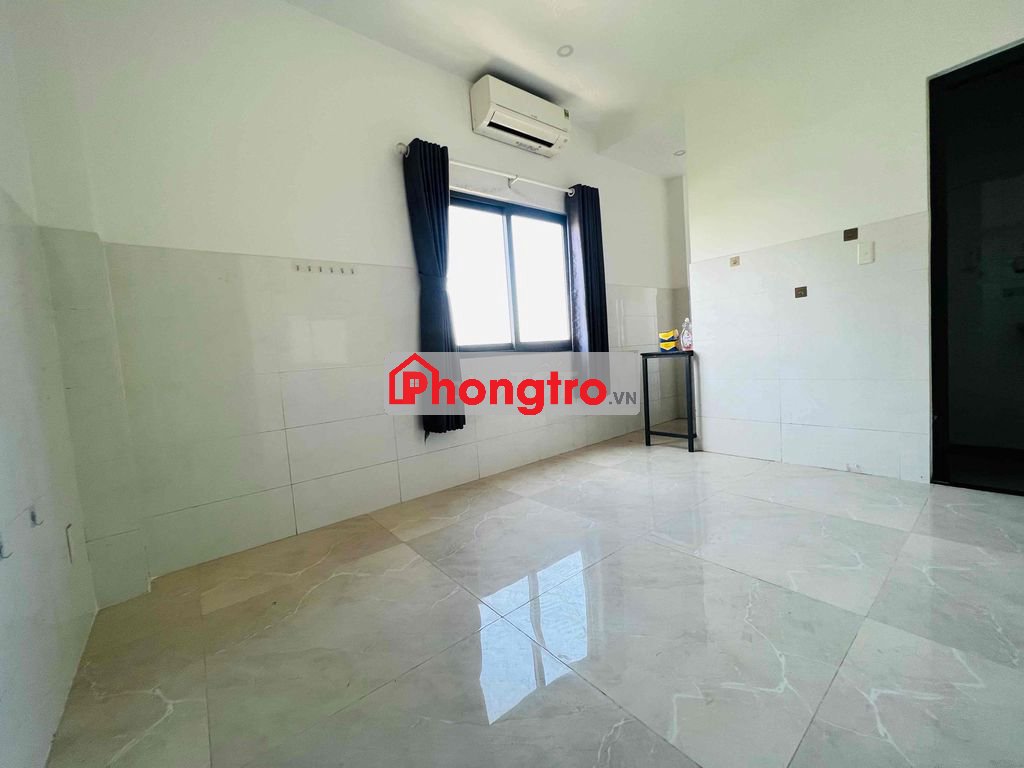 PHÒNG MÁY LẠNH CÁCH ĐH LUẬT CS2 500m