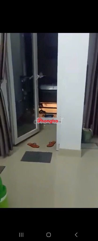 Phòng ở ghép nữ , có máy lạnh , ban công, đường 85 Tân Quy , Quận 7