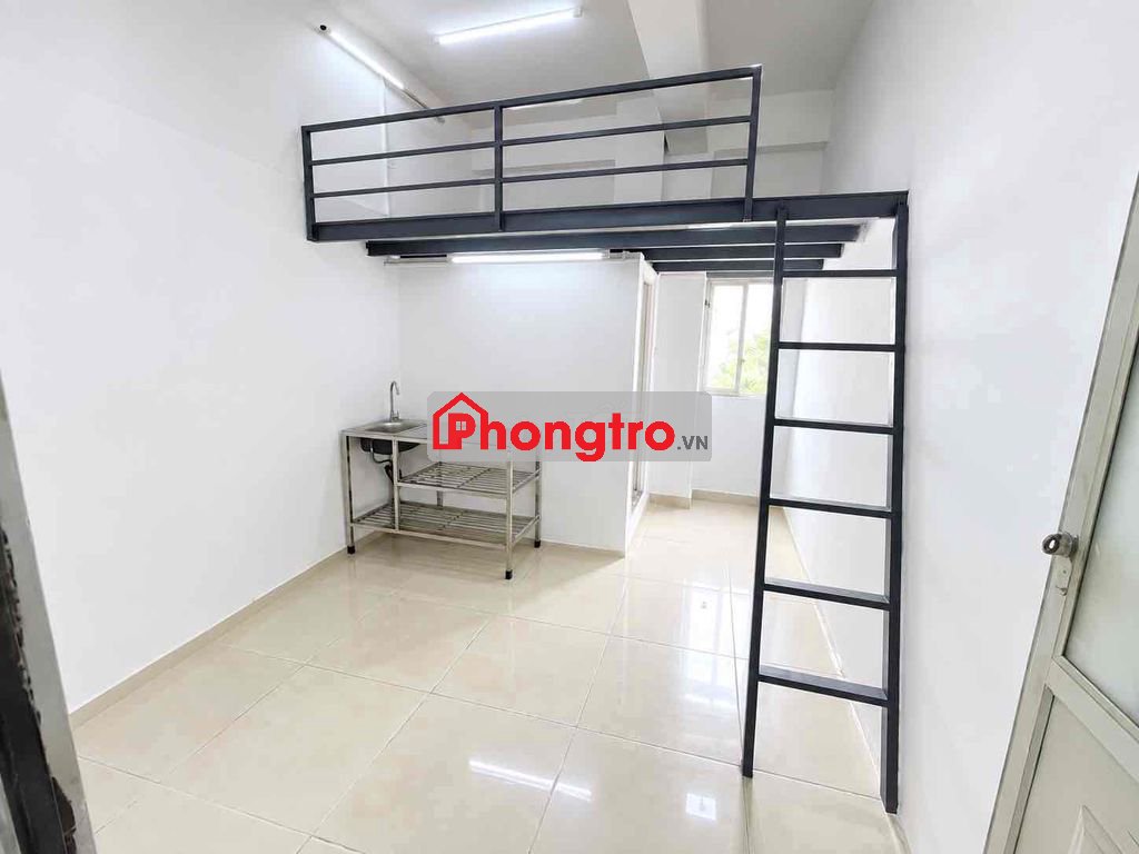 Phòng Cửa Sổ Ngay 1172 Nguyễn Văn Quá