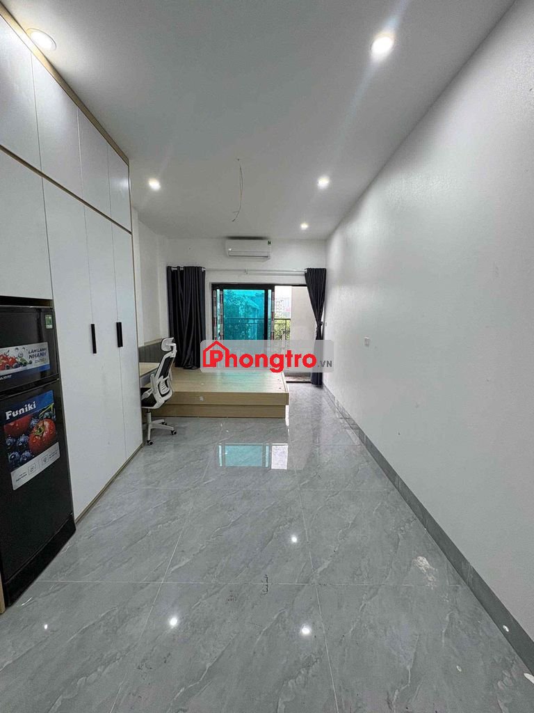 4tr2-4tr5 - view ban công - oto đỗ cửa- ngay ga tàu điện