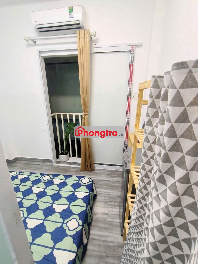 Phòng trống vào ở ngay Q1