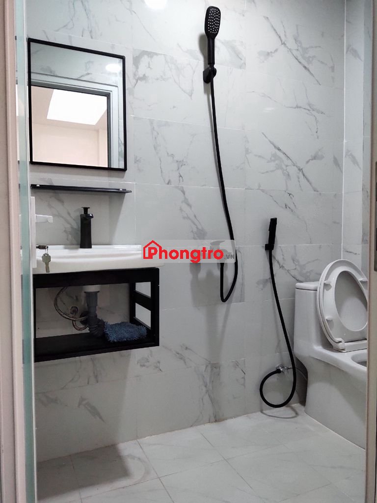 KÝ TÚC XÁ DUPLEX, cách 100m trường đại học Nguyễn Tất Thành, Quận 12