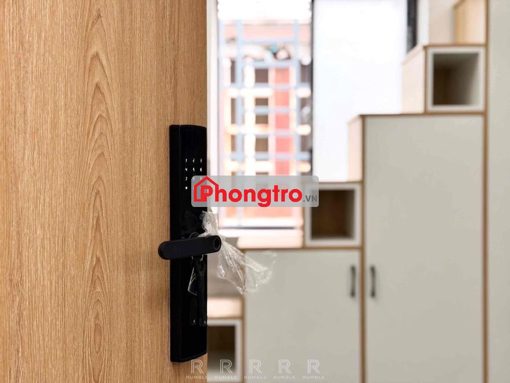 KHAI TRƯƠNG CHDV - ĐI BỘ QUA ĐH IUH NGUYỄN VĂN DUNG