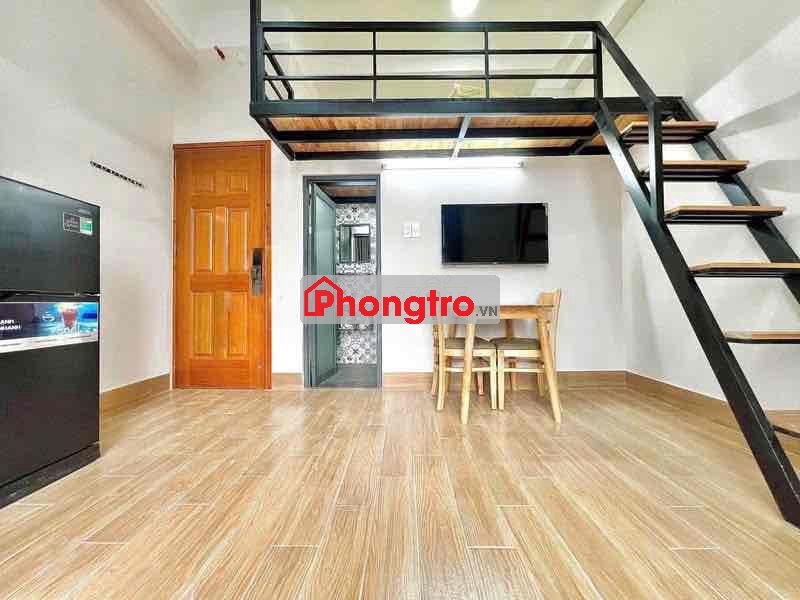 Phòng mới xây ban công ngay Phước Long B- Đỗ Xuân Hợp -