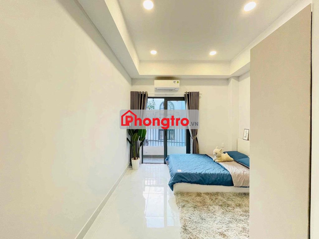 SẮP TRỐNG PHÒNG BAN CÔNG THOÁNG SIÊU ĐẸP NGAY ĐỐI DIỆN ETOWN CỘNG HOÀ