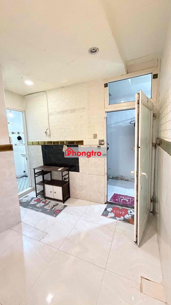 phòng trọ quận 1, có máy nước nóng ,máy lạnh, bếp nấu ăn giá 3tr