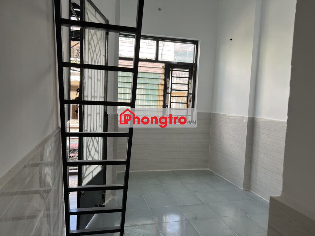 Phòng trọ ban công, cửa sổ trời mới đẹp