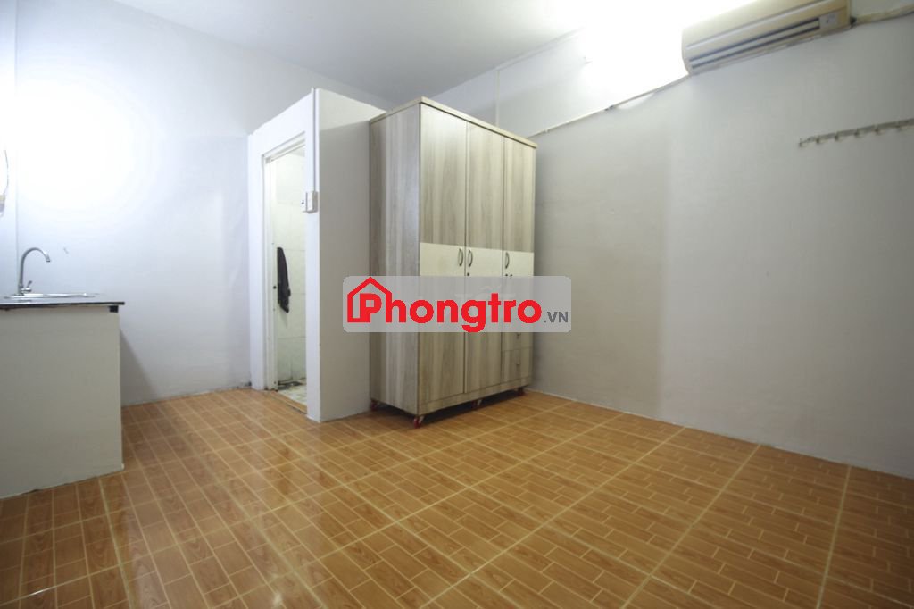3tr7/tháng Đường Bà Hạt Quận 10 , cách Đại Học Kinh Tế 750m, giờ tự do