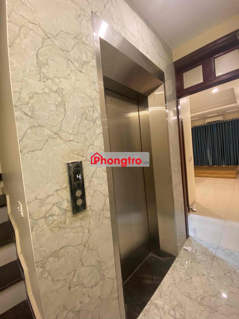 Lai Xá, Sát ĐH Thành Đô. 2,5 Triệu, có thang máy. mặt đường 32.