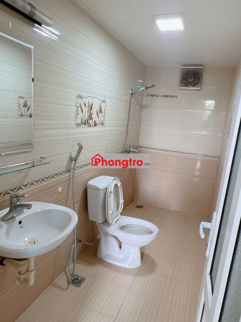 Chính chủ cho thuê phòng trọ khép kín phố Vũ Ngọc Phan - Nguyên Hồng