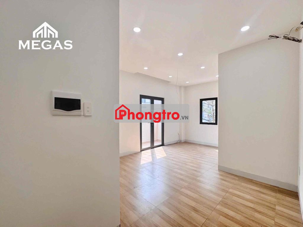 STUDIO BAN CÔNG SIU BỰ NGAY LÊ VĂN VIỆT