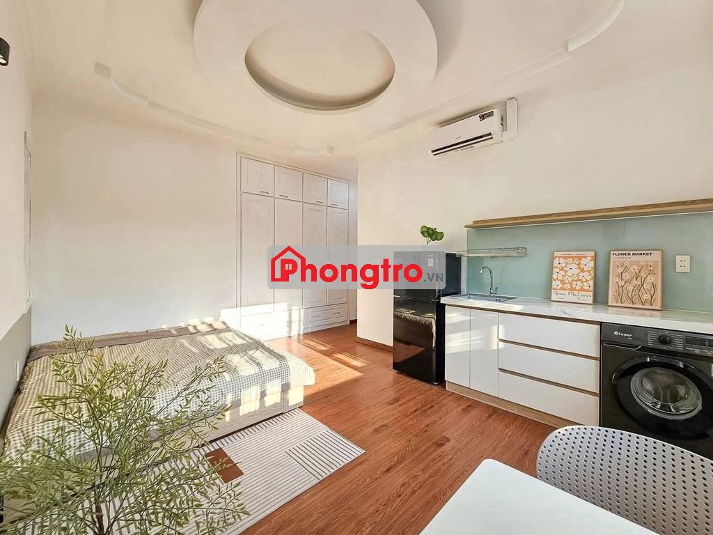Phòng 30m2_Studio cửa sổ trời_full hoặc ít nt_120 Hoa Lan Phú Nhuận