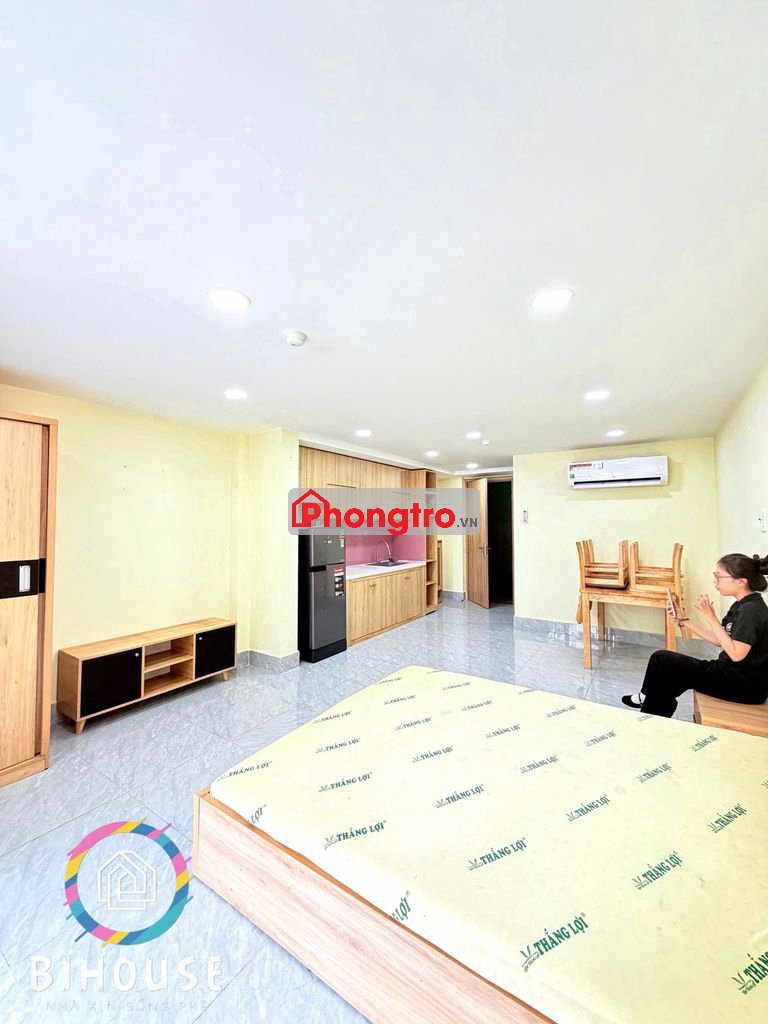 Phòng 35m2_Studio và tách bếp ban công lớn_thang máy_hẻm 7m Hồ Văn Huê