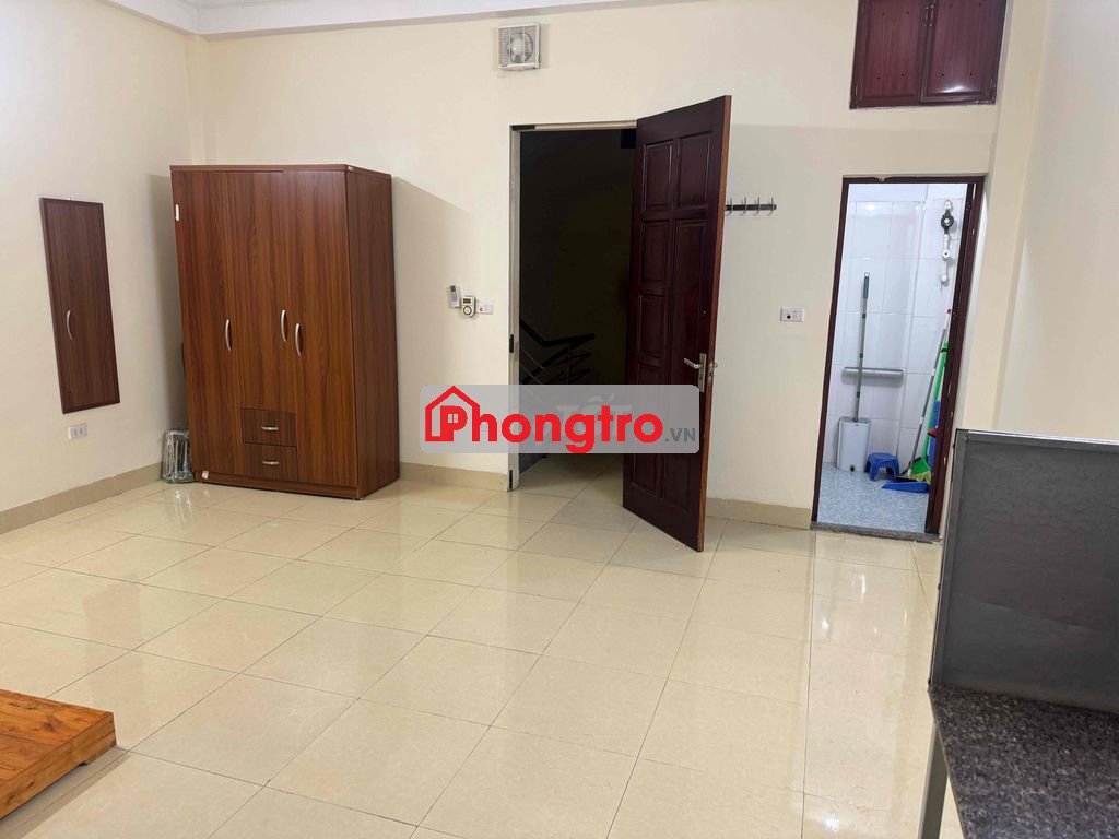 nhà 4 tầng. sơn sửa đẹp. đầy đủ nội thất đầy đủ